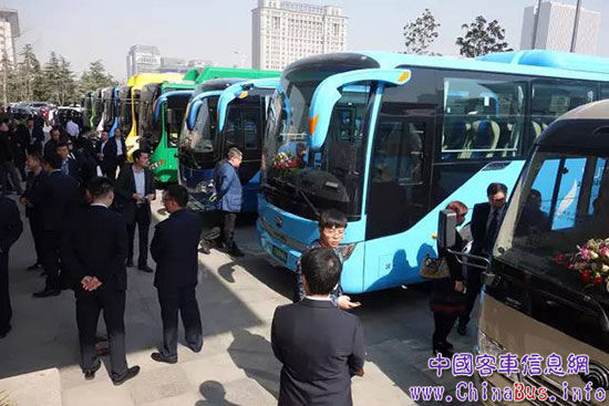 Юйтун проводила презентацию продукций всех серий автобуса на новых источниках энергии