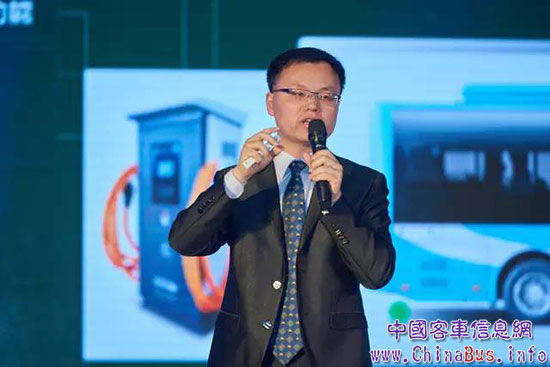 Юйтун проводила презентацию продукций всех серий автобуса на новых источниках энергии