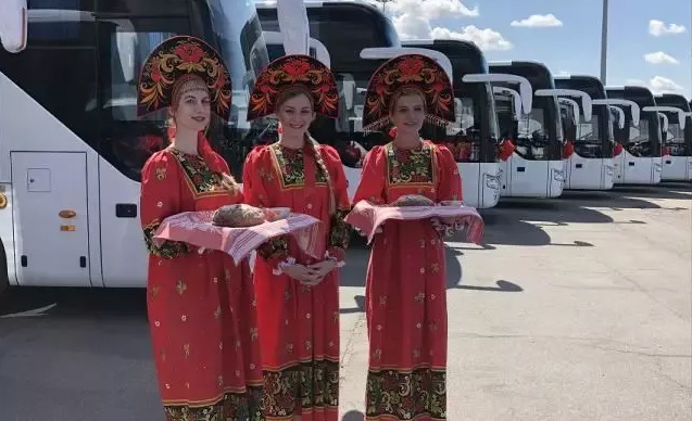 Yutong вносит вклад в улучшение транспорта мира китайскому качеству на фоне 70-летия китайско-российских дипломатических отношений Yutong вносит вклад в улучшение транспорта мира китайскому качеству на фоне 70-летия китайско-российских дипломатических отношений