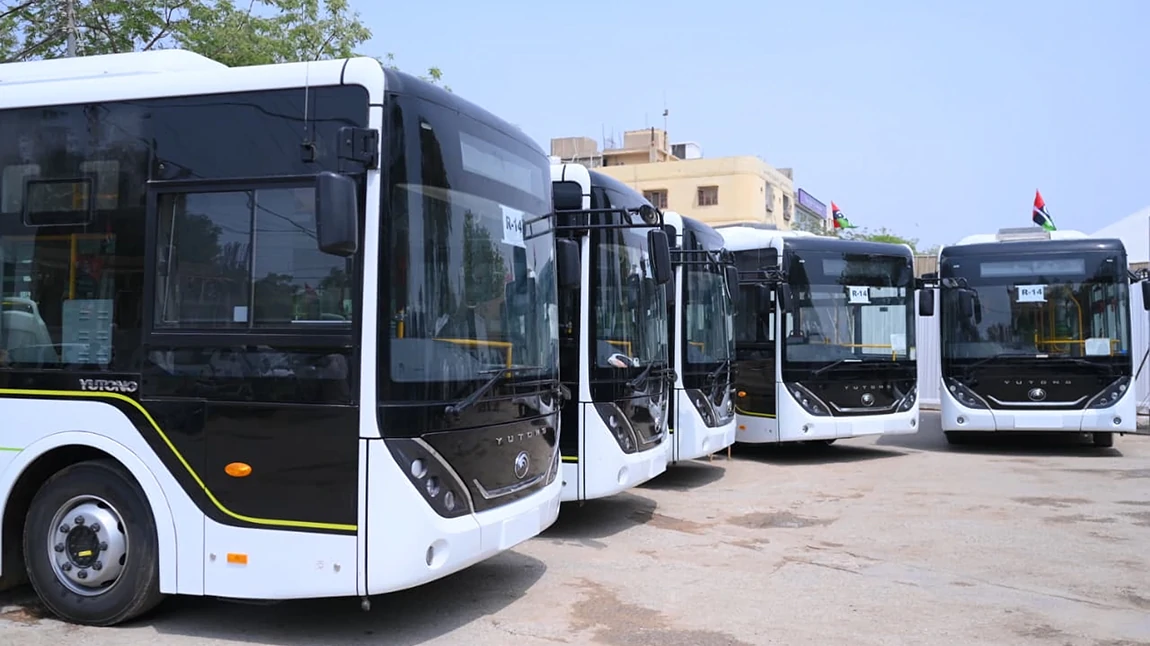 34 электрических автобуса на аккумуляторах Yutong E9 вышли на маршрут в Карачи, способствуя развитию экологичной мобильности