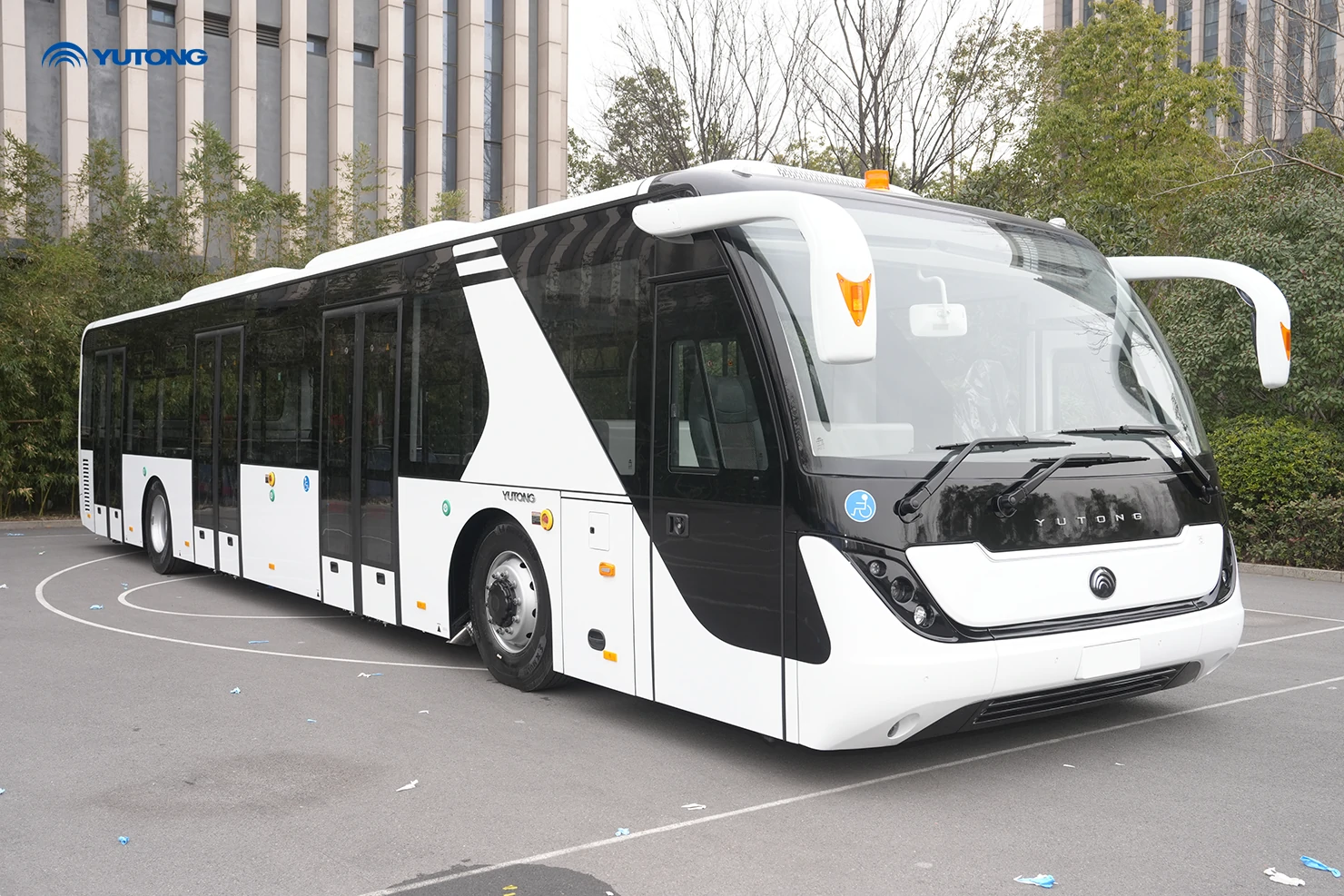 Перронные автобусы Yutong впервые выходят на рынок Кувейта Перронные автобусы Yutong впервые выходят на рынок Кувейта